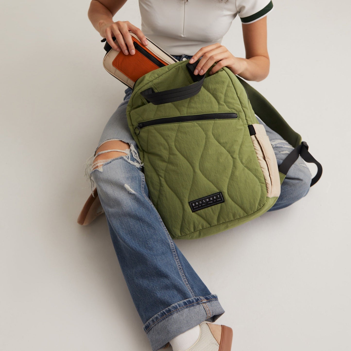 2-liter toiletry bag