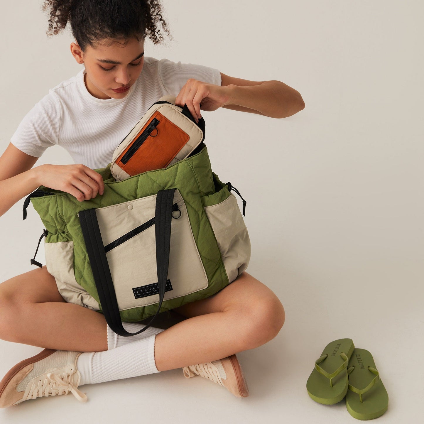 2-liter toiletry bag