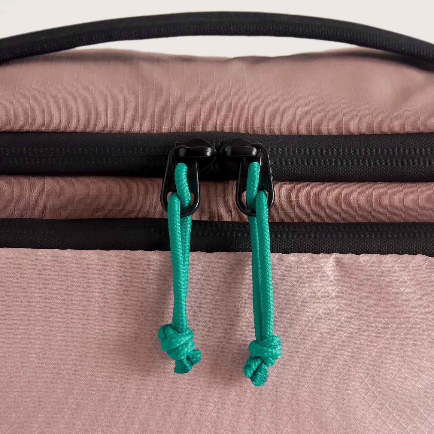 4.5L Hanging Toiletry Bag