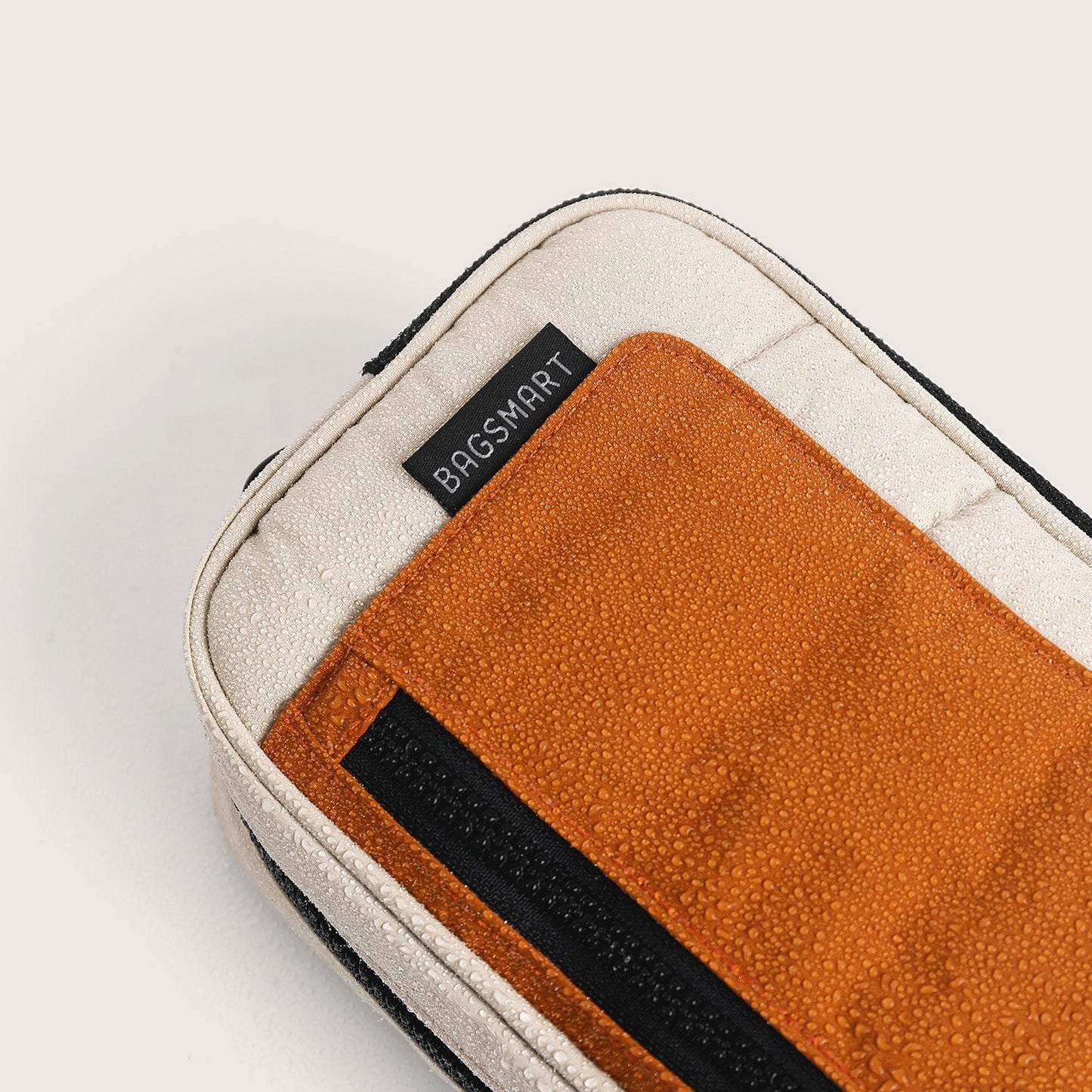 2-liter toiletry bag